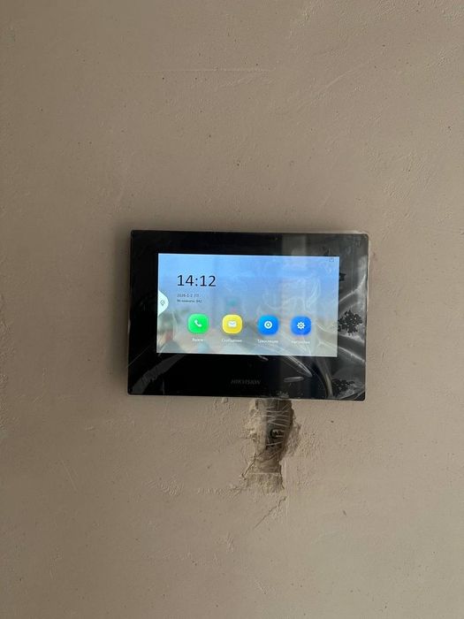 Продажа срочно квартира Uzmahal Golden house 40 квад 5 эт предчистовая