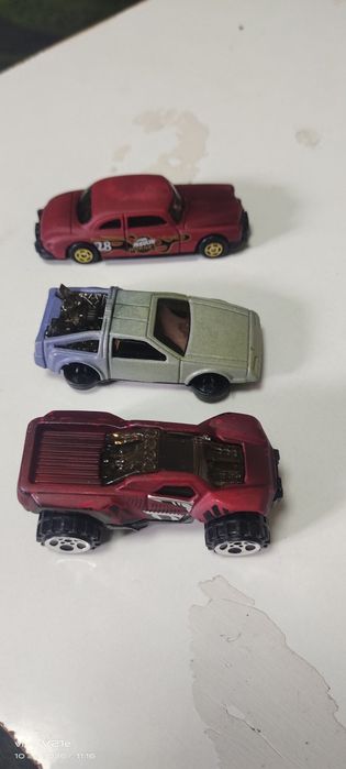 Продам машинки игрушки