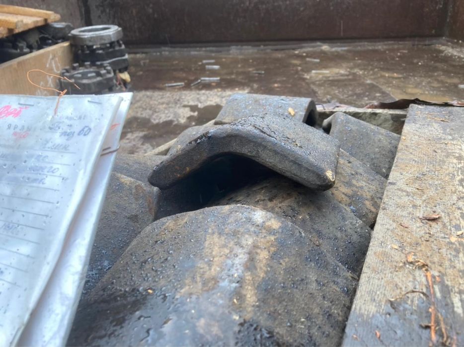 Железнодорожные запчасти.