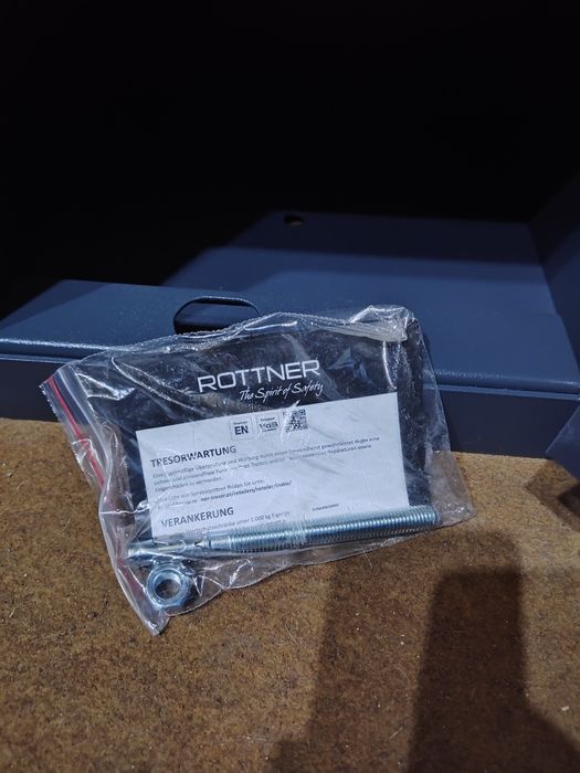 Депозитен сейф трезор ROTTNER ASD 19 EL