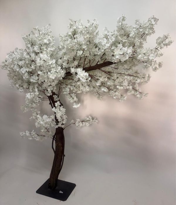 Copac inflorit artificial