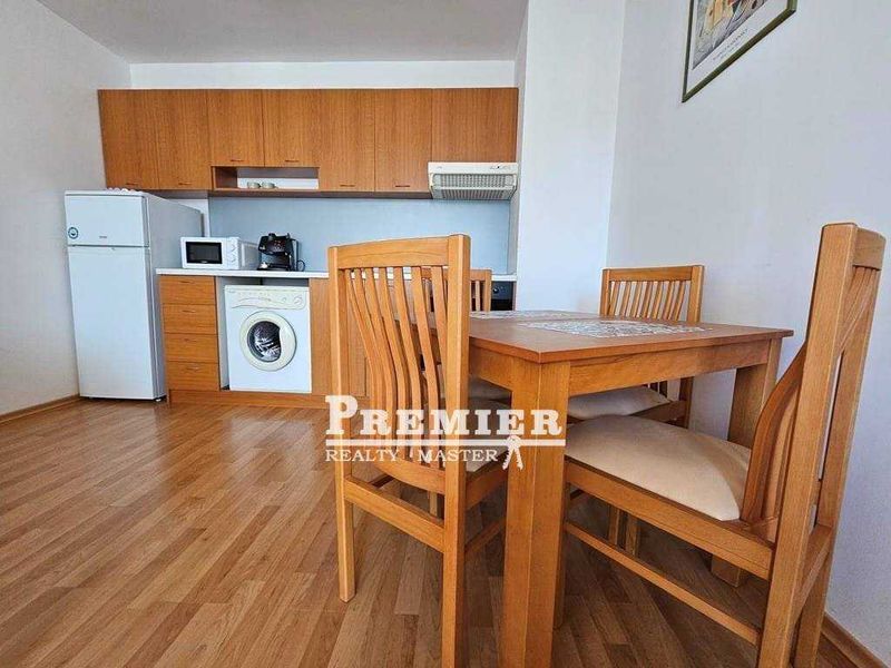 Продава се Двустаен апартамент в к.к. Слънчев бряг - 62 кв.м за 1420 €/кв.м - Снимка #4