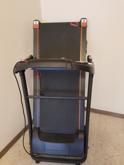 Бягаща пътека. Нова.