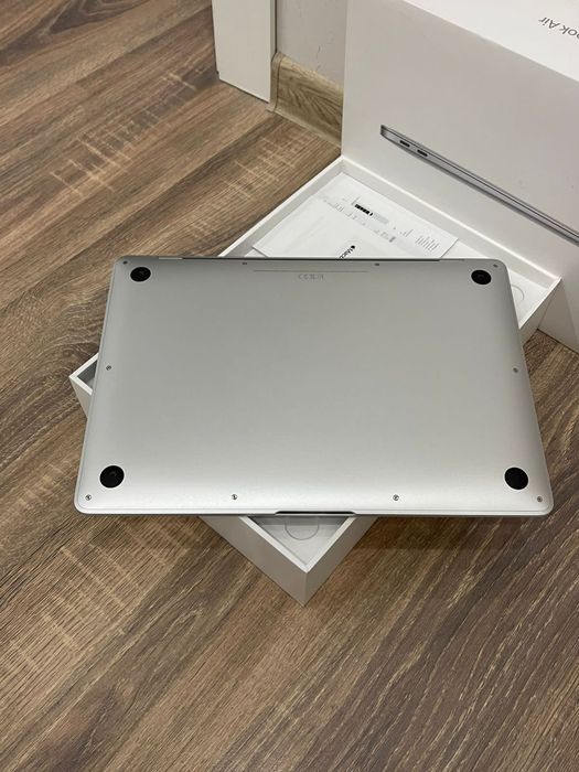 MacBook Air 13″ 2020 | Intel | 256 GB SSD