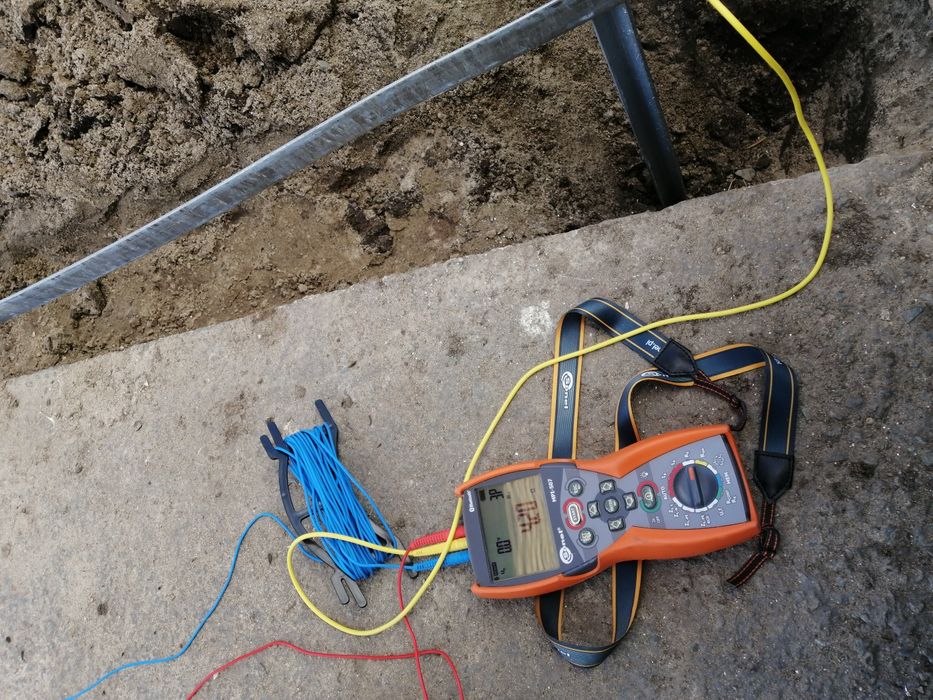 Impamantare verticala si buletin pram pentru panouri fotovoltaice