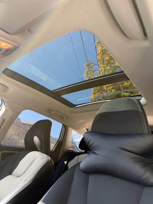 Volvo XC60 2.4 D4 AWD 190CP | Panoramic | Scaune Încălzite | Full Safety