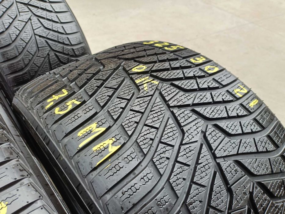 Set 4 anvelope de iarna 285 35 21 cu 325 30 21 yokohama profil 7,5 mm