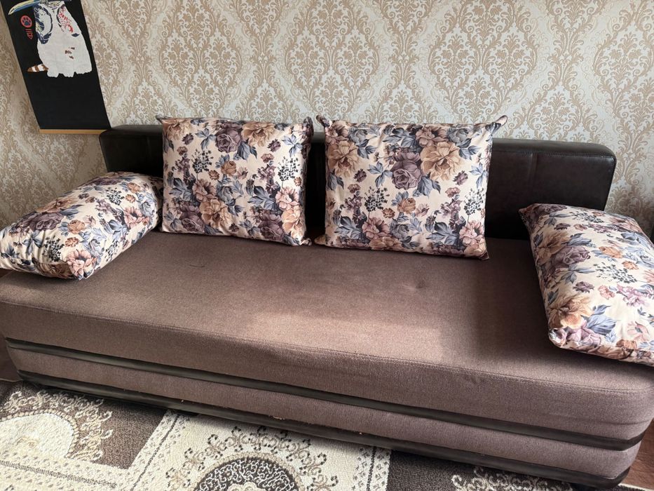 Продается диван б/у