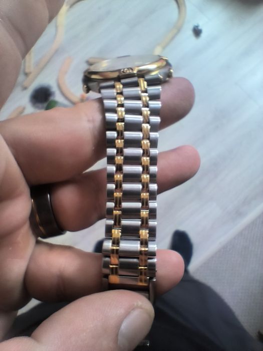 Ceas gucci 9300 otel aur