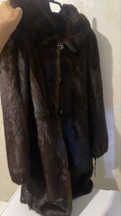 Продам норковую шубу