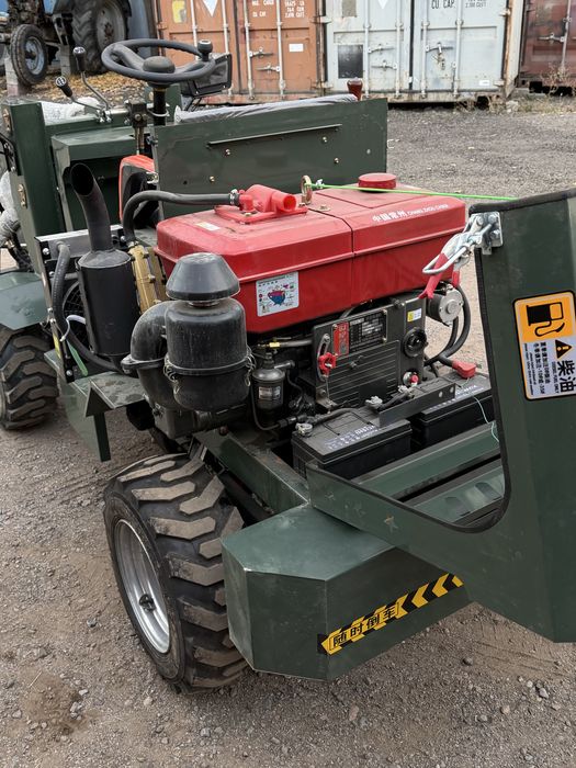 Мини пошрузчик ковш вилы в комплекте