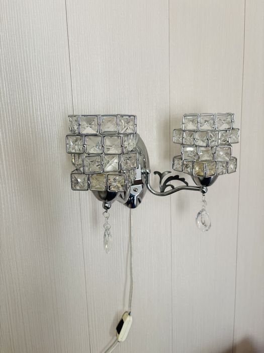 Продам светильник серебристый !