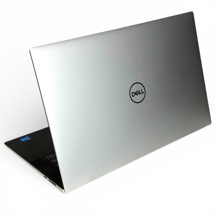 Лаптоп Dell XPS 9510 15" WUXGA i7-11800H 16RAM 512GB SSD RTX 3050