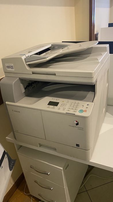 Продам принтер Cannon image runner 2202n