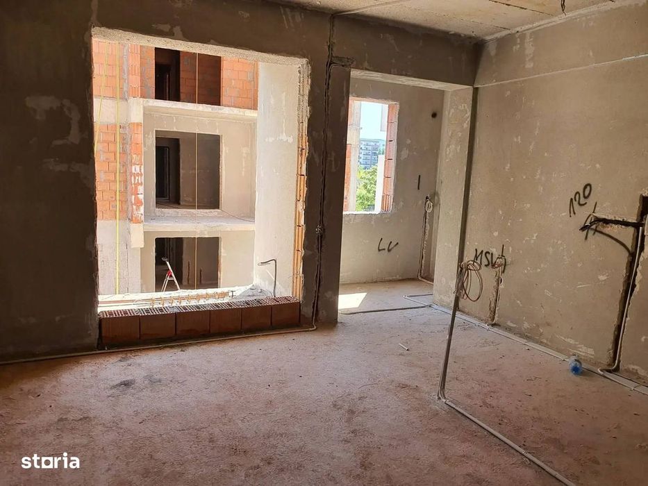 Apartament 4 camere Bloc 2027 Metrou Nicolae Teclu