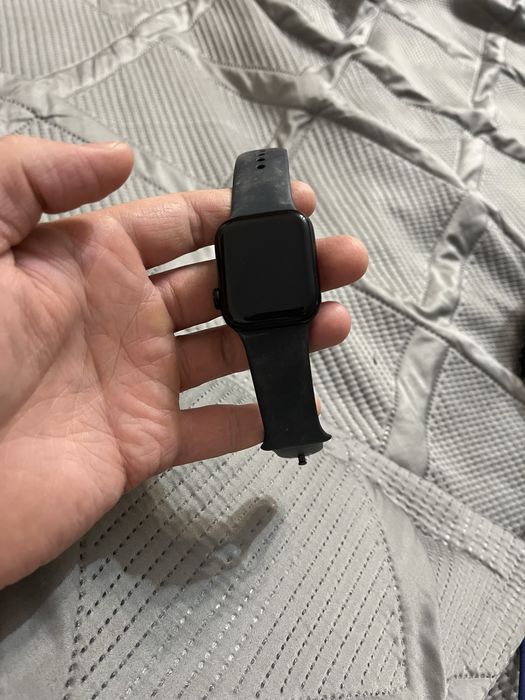 Продам смарт часы apple