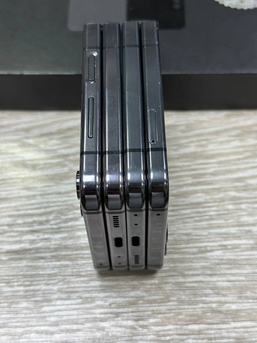 Samsung Z Flip 5  512/256Gb orginal 1 yil kafolotli