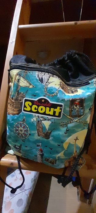 Rucsac cu design deosebit, nou