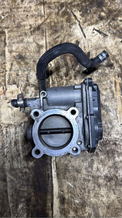 Привозной дроссель Toyota Corolla