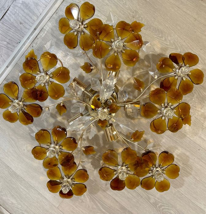 Люстра с 5ю лампами в виде цветка