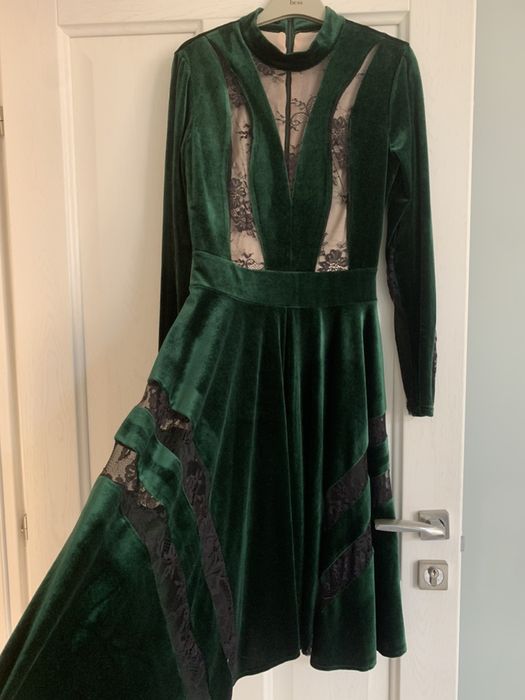 Женские платья