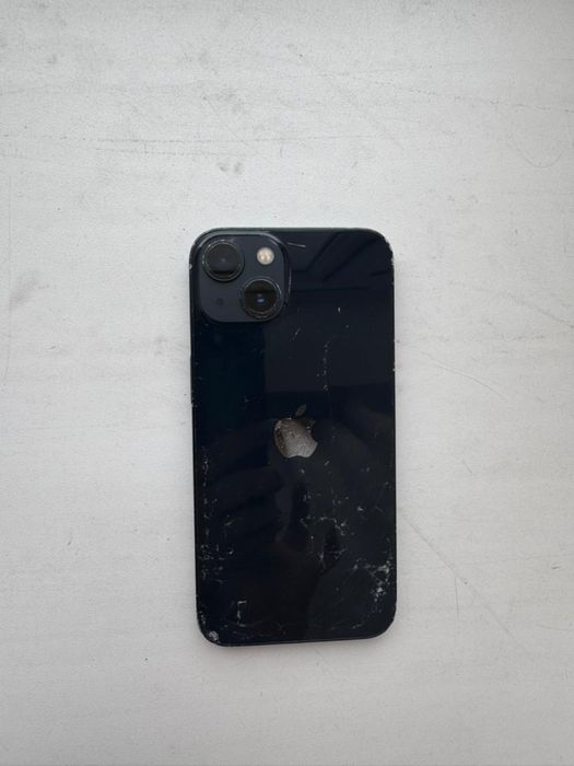 Продам айфон 13 256гб