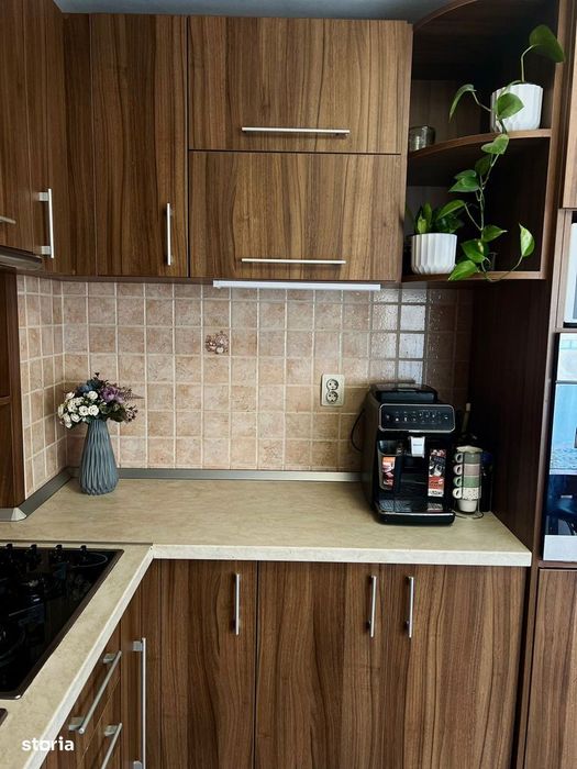 Apartament de 3 camere, 63 mp, parcare, garaj, str Teilor — fotografia 3