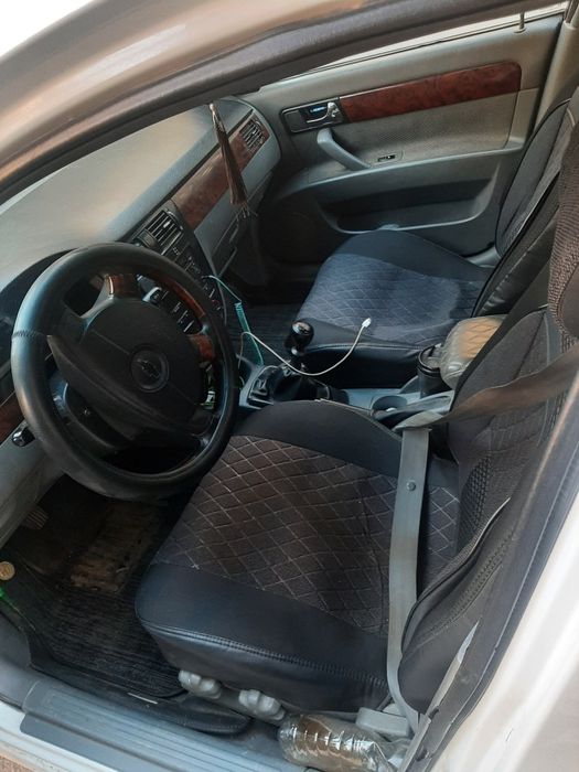 Lasetti1.8 yili 2011