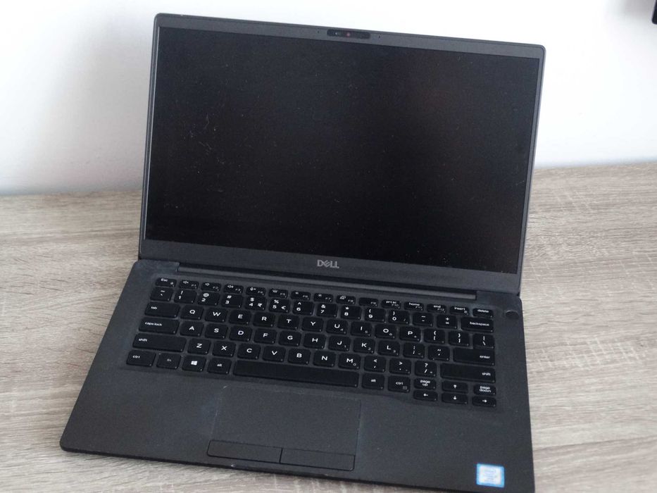 Laptop Dell Latitude 7400