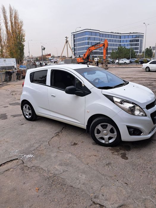 Спарк машинаси сотилади