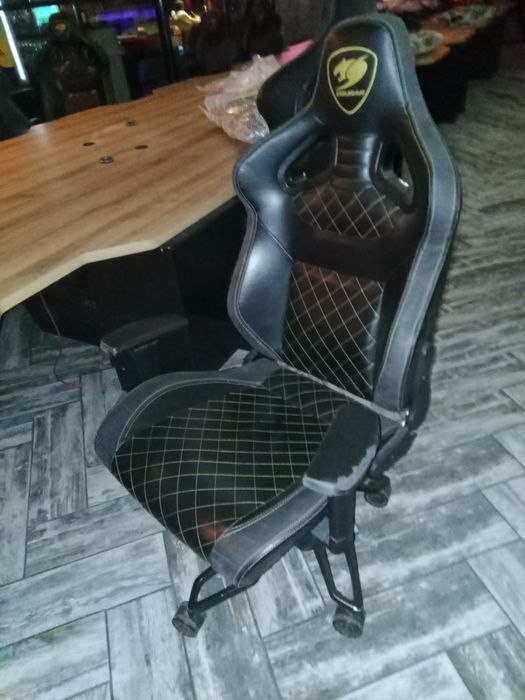 Продам кресло для компьютернего клуба