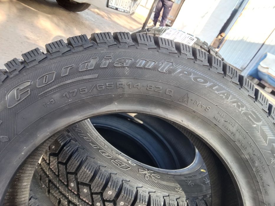 Продам шины диаметр14