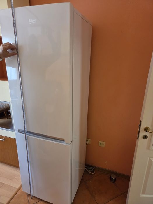 Хладилник BEKO !