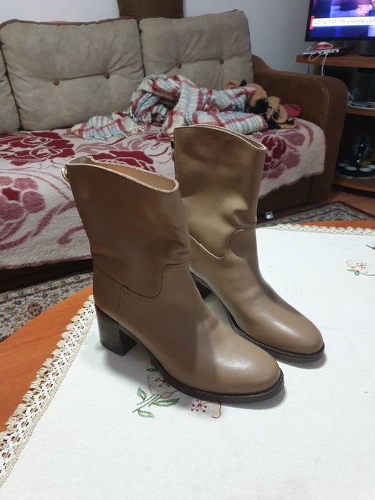 Cizme dama-noi,din piele,marimea 39,poze reale.