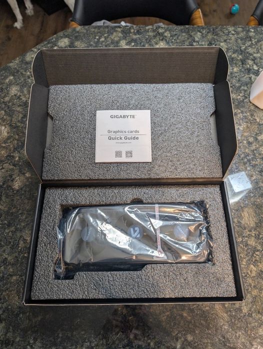 Rx 9070 xt gigabite gaming