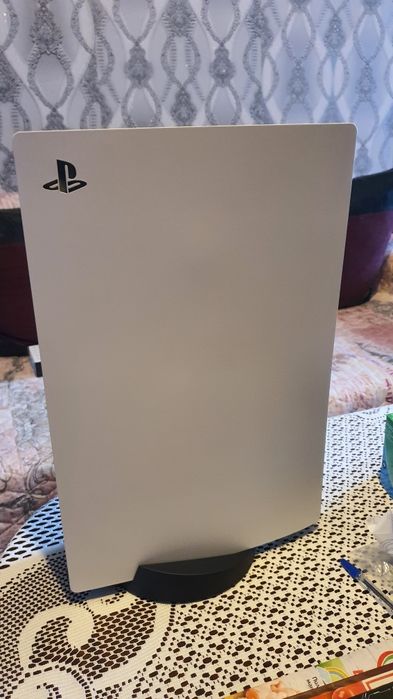 Sony PlayStation 5 Standard Edition