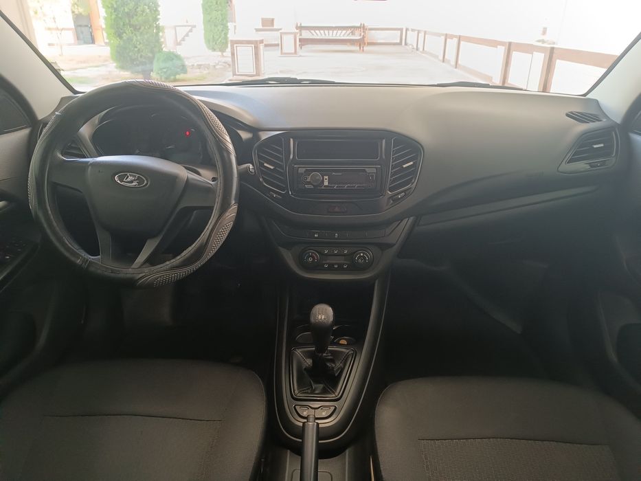 Автотранспорт Лада Веста