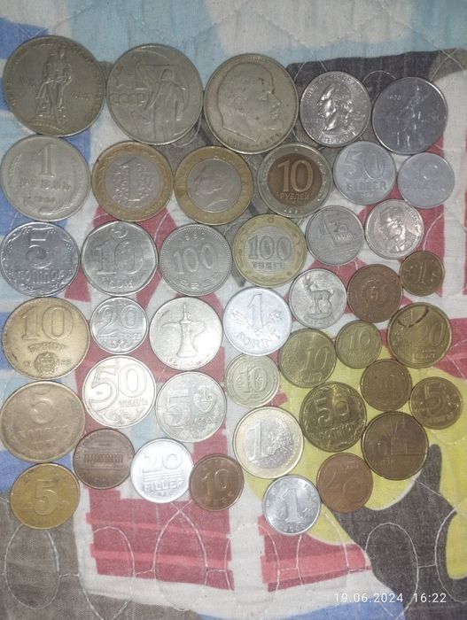 Монеты разных стран и времён