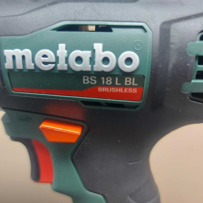 Нов безчетков винтоверт Metabo BS 18 L BL