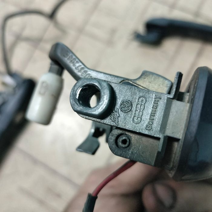 Ручки дверные наружние vw passat b4
