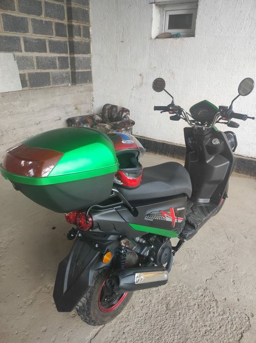 Продаётся скутер в отличном состоянии