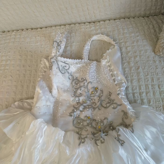 Прадаю свадебное платя или прокат