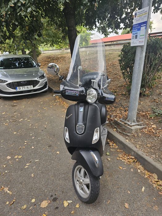 Ofer spre vanzare Scuter Piagio Vespa X50