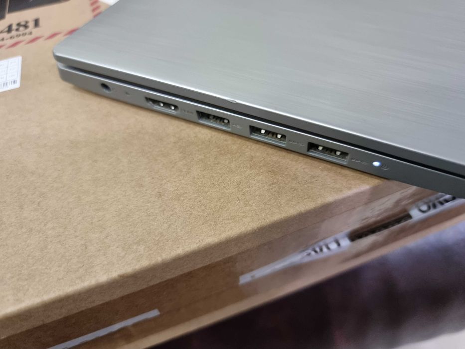 Лаптоп Lenovo ideapad 3, 15,6 Инча RAM 4GB, SSD 128GB