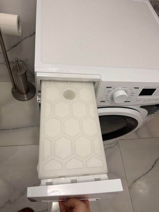 Uscător rufe Samus SGDP-924, 9 kg, aproape nou – folosit de câteva ori