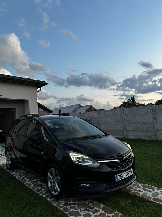 Opel zafira tourer urgent