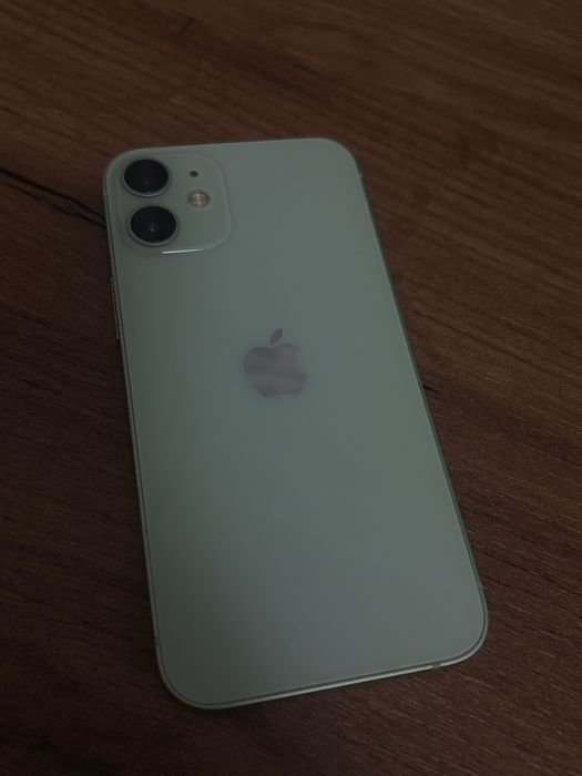 Продам Iphone 12 mini