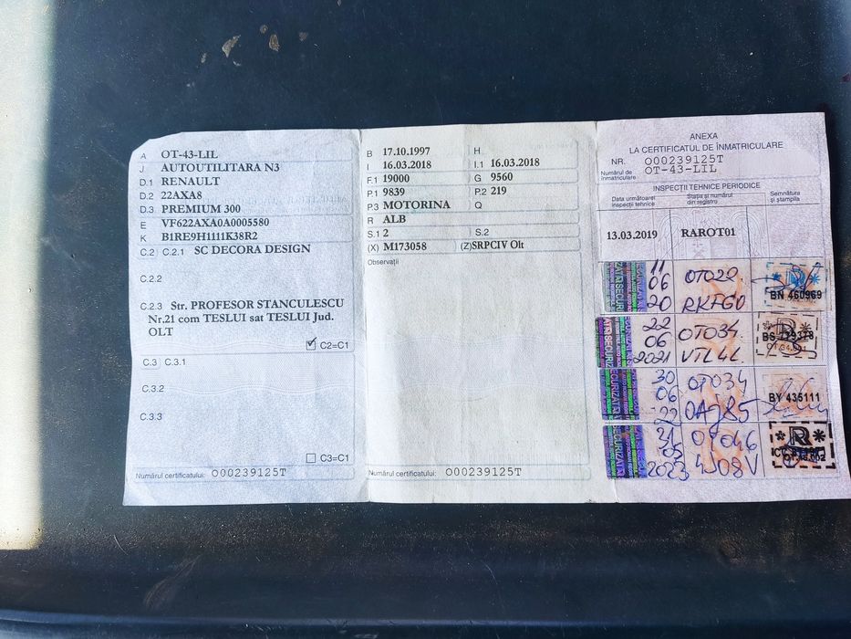 Vând sau schimb camion