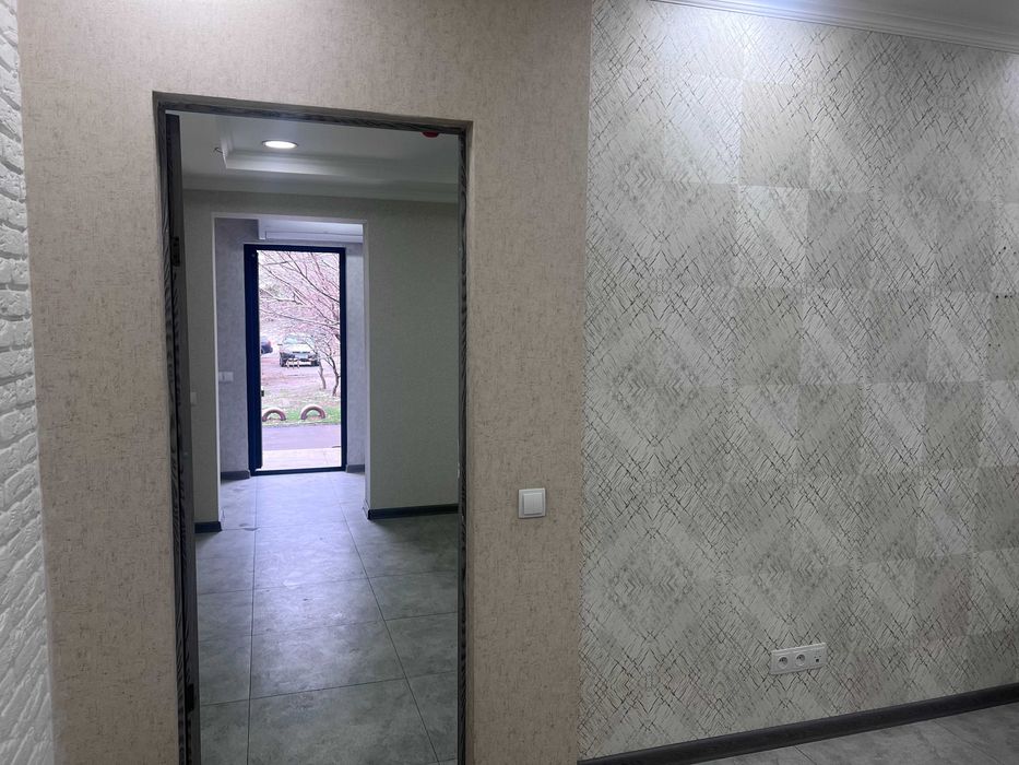 Arenda 2 xona 72m2 kvartira. Parkent bozor qarshisida offisga beriladi