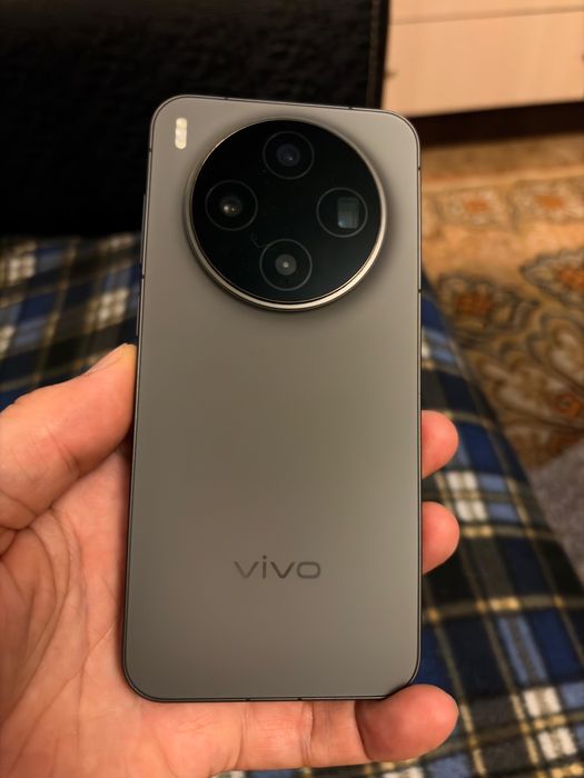 Vivo X300 16/512 гб